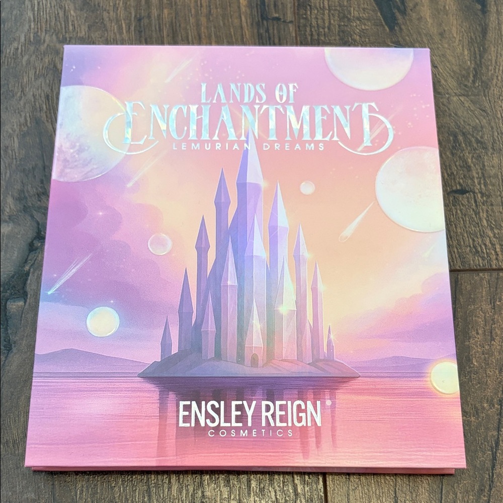 Lands of Enchantment Lemurian Dreams Palette with Mirror - Please Read - Picture 2 of 7